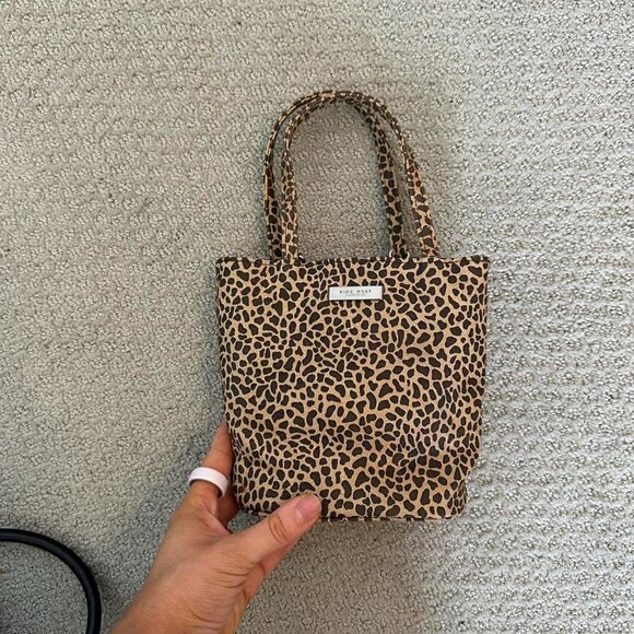 Brown And Tan Cheetah Print - Picture 4 of 4